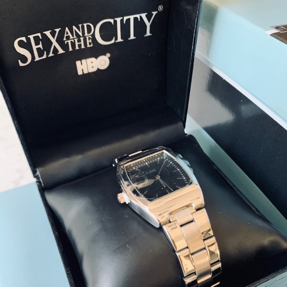 RARE Sex and the City x HBO VIP Goodie Bag - Picture 2 of 8